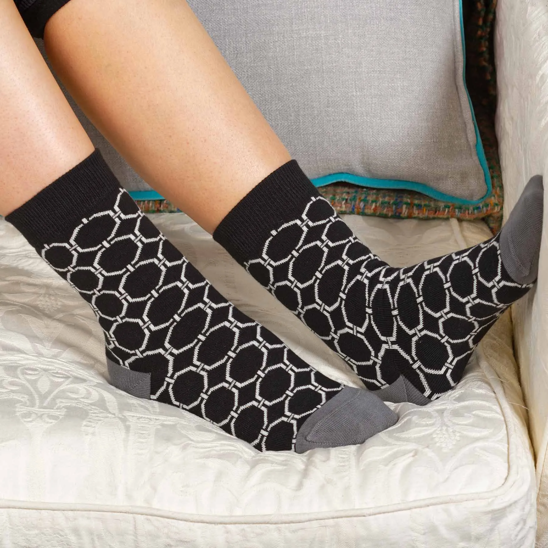 Beehive Women's Socks - Black