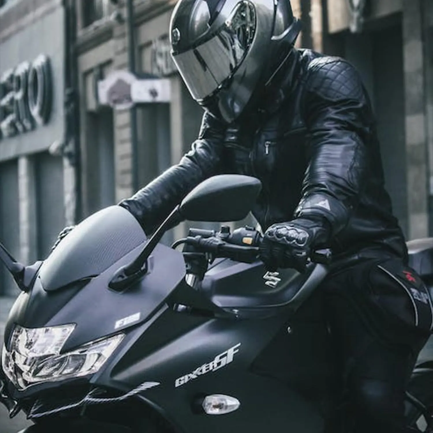 GARGOYLE BELLS Mens Genuine Leather Jacket Motorcycle Racer Jackets Zip-Up Biker Coat for Men with Multiple Pocket