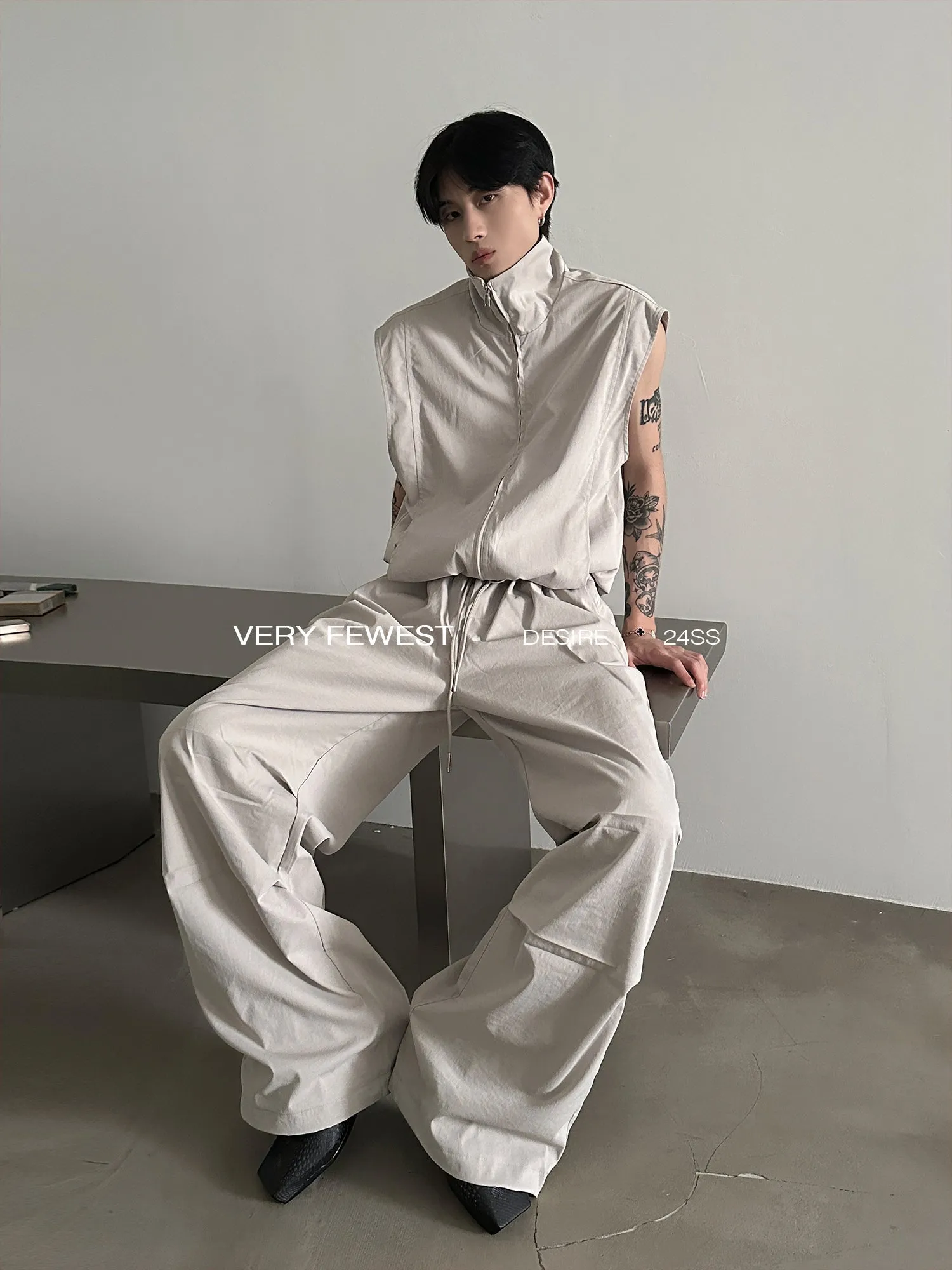 Gen Zip-Up Sports Vest & Pleated Track Pants Set