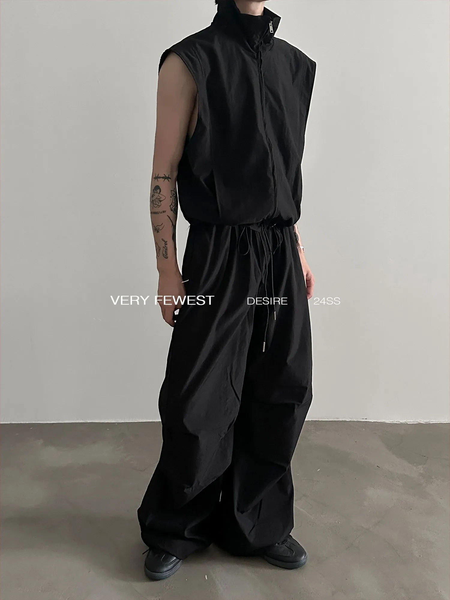 Gen Zip-Up Sports Vest & Pleated Track Pants Set