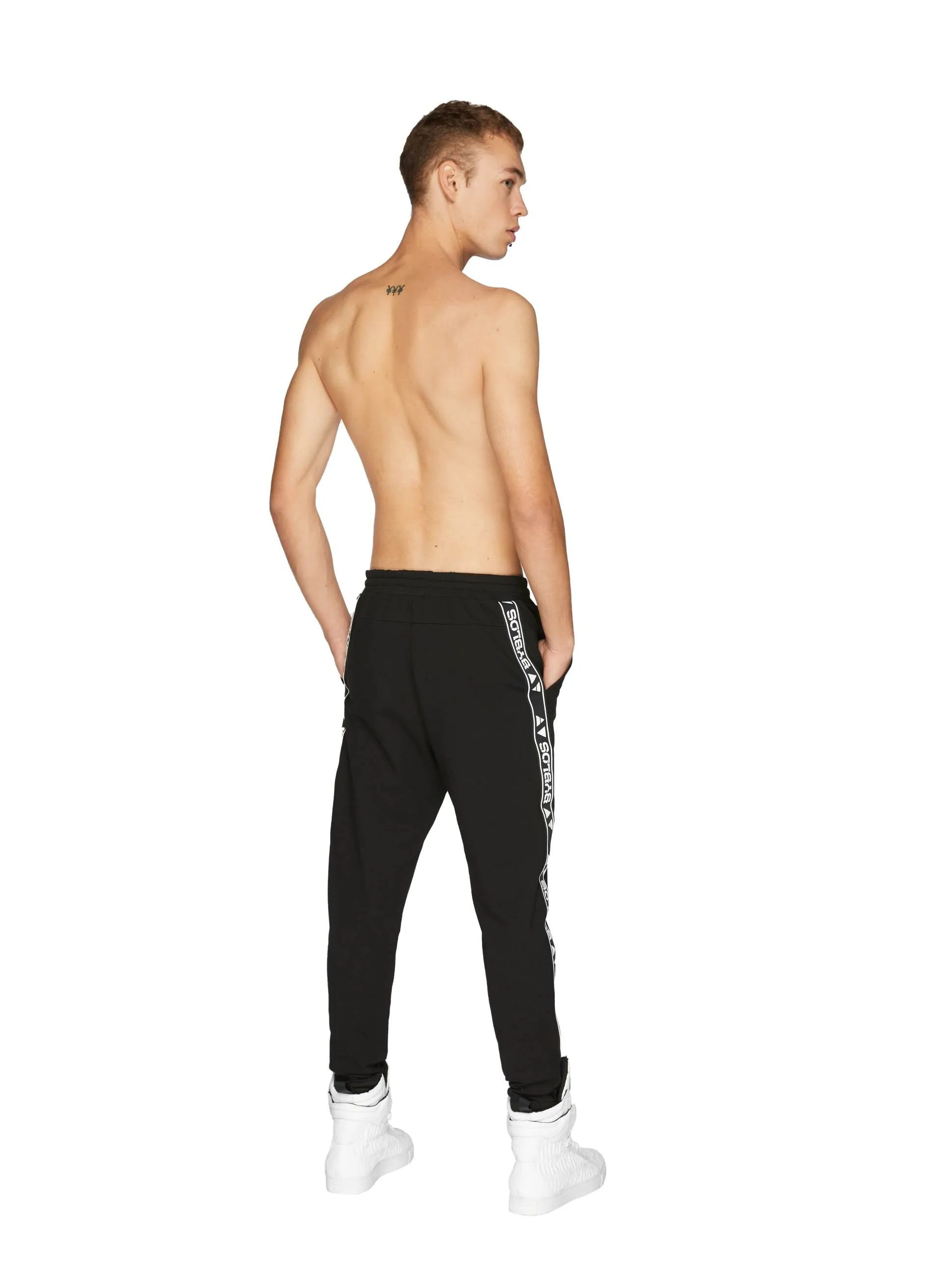 Logo Track Jogger