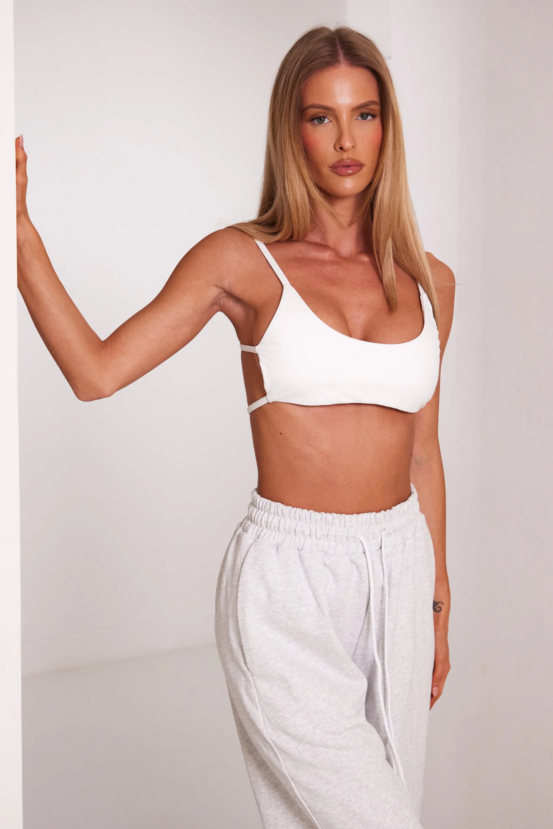 The Double strap sculpt bralet - White